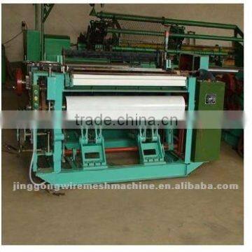 shuttleless weaving machine