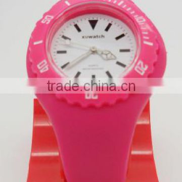 2014 new product geneva quastz watch