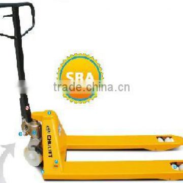 hand pallet truck in yellow color (2.5 T)
