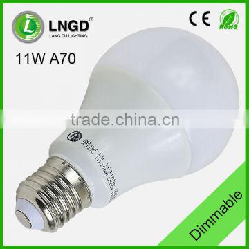 Factory wholesale 11W A70 aluminum led bulbs light