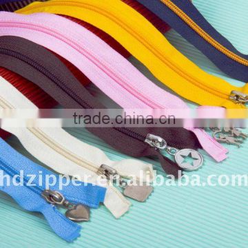 #3 #5 #8 open end Nylon zipper with special sliders