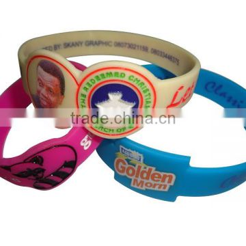 Many kinds of silicon wristband women and men custom silicone bracelet