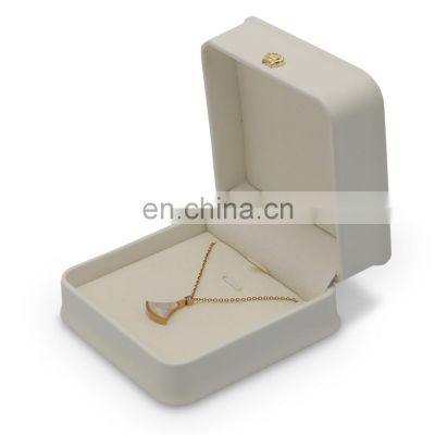Factory direct supply white color leather convex edge jewelry box pendent box