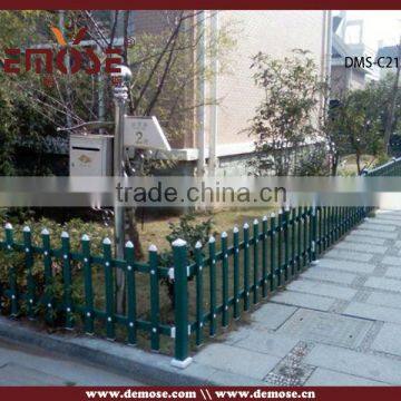 Outdoor low profile composites fence