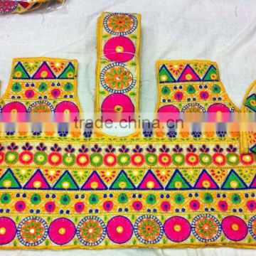 Surat beautiful Hot selling embroidery blouse