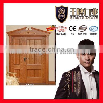 Special crown doors for house entrance