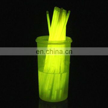 GLS-047 Yellow glow sticks 8"(5x200mm)