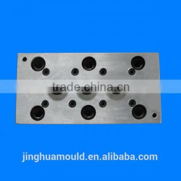China 3cr13 3Cr17 WPC PVC Profile Extrusion Molds