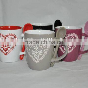 stoneware valentine cup with spoon