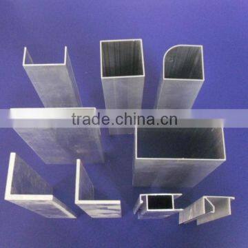 Aluminium extrusion profile