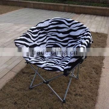 Folding moon chair made of oxford