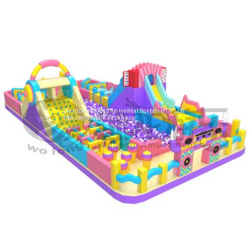 Attractive inflatable playground kids inflatable amusement park