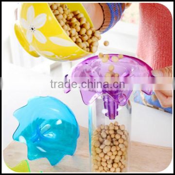 Unique PS flower transparent colorful food funnel manufacturer/wholesale PS hopper for sale