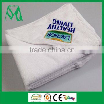 Gym towels embroidered with pocket microfiber fabric