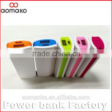 2016 New design colorful fashion mobile phone chargers 2600mah portable mobile power bank