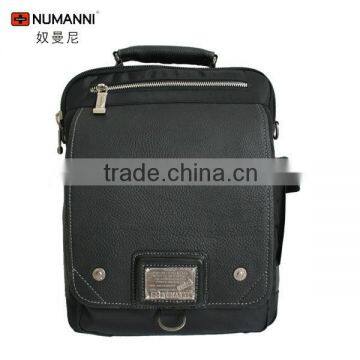 Top One Popular Nylon Multi-function messenger bag with detachable strap