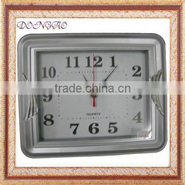 plastic fashion quartz clock/wall clock