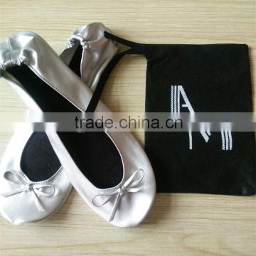 PU Leather White Foldable Ballet Flat Shoes With Drawstring Bag