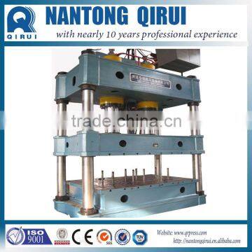 Knock-out device rapid downward four column stamping press