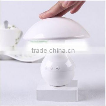 White color hotel bedside creative lamp