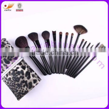 14pcs Real Hair Wood Handle Travelling Cosmetic Brush Set with Leopard Wrinkled Pouch
