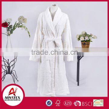 new design white flower loop cut flannel fleece bathrobe sleepwear