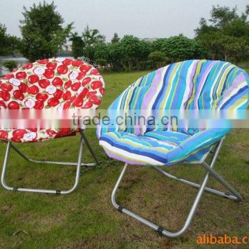 delicate moon chair with decorative pattern ,cheap folding moon chairs-ST68