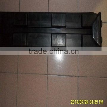 Rubber track pad, rubber track shoe for paver/engineering/excavator vehicle
