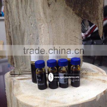 High quality Vietnam Agarwood oil with highest purity