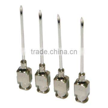 Injection syringe needle for poultry farm
