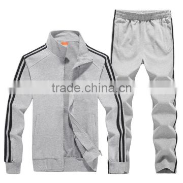Factory custom sportswear mens jogging suits wholesale