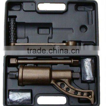 Truck labor saving wrench,torque wrench,torque multiplier tire wrench