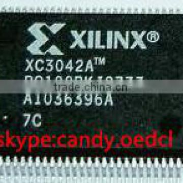 XC3042-100TQ100C
