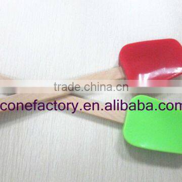 Best sale wooden handle silicone baking spatula set
