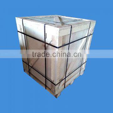 Alumina-graphite ladle shroud for casting steel