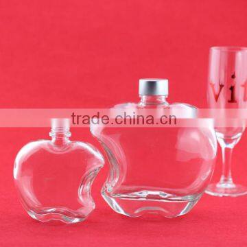 Wholesale good quality paint grenade shape bottles 500ml heart shape bottles apple shape bottles