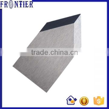 Cemented carbide cutting blade for Graphics