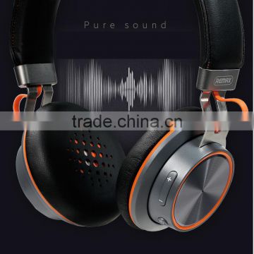 Stylish Bluetooth Headphone with Ergonomic Design Model HS02