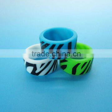 Promotional oem logo colorf custom silicone finger band (adult / kid sizes)