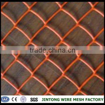 barb arm,orange chain link fence,residenial diamond fence