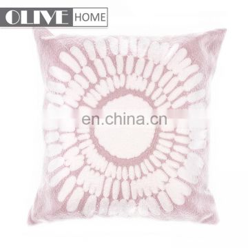 2018 High Quality Crocheted Sofa Embroidery Flower Design Pink Cushion With Invisible Zipper