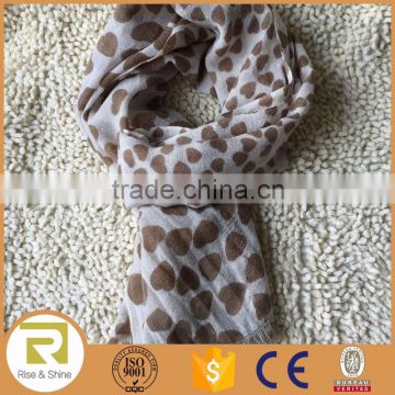 Wholesale 100% Polyester coffee dots printed fringed shawl scarf