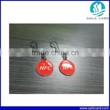 30mm Programmable small nfc tag with hole punch