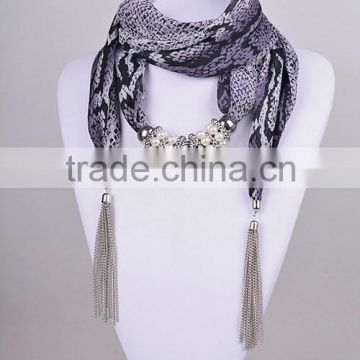 2016 new design ladies silk scarves sexy snakeskin pattern necklace