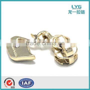 New design auto lock slider and puller for clothes 11