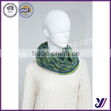Wholesale Fashionable hand crochet loop scarf knit lady scarf (accept the design draft)
