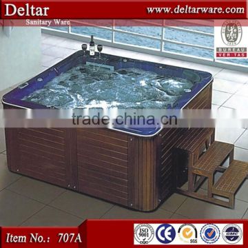 ISO9001 italy wooden skirt whirlpool spa tub , outdoor spa teak wood bathtub