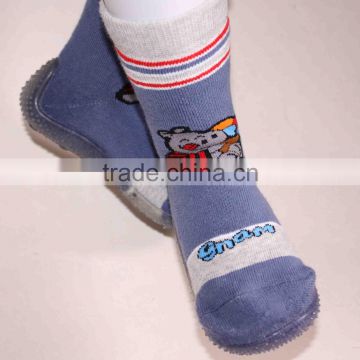 Custom anti slip cartoon baby sock shoes