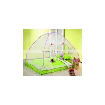 Polyester self-prop mosquito net