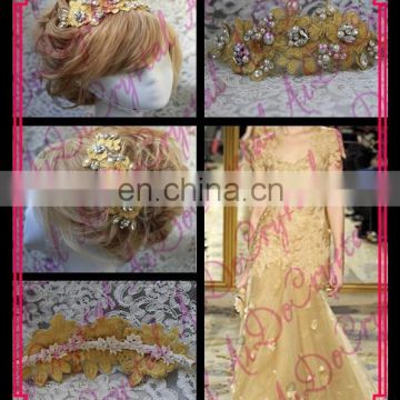 Aidocrystal Luxury Bridal Hair Jewelry Hair Accessories,Bridal Pearl Headpiece Gold Hair Comb